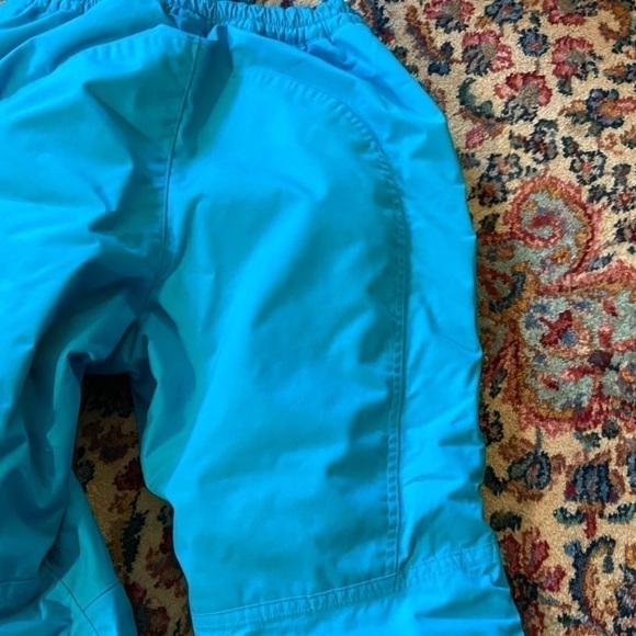 Lands End turquoise ski pants for style and warmth on the slopes. Gorgeous! - Picture 5 of 9